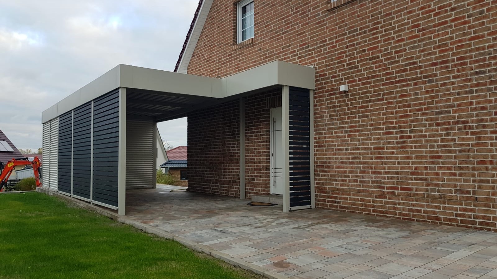 Carport mit Eingangsüberdachung - Carportmaster Projekt 21-P-3307 - 18437 Stralsund - Carportbild 01