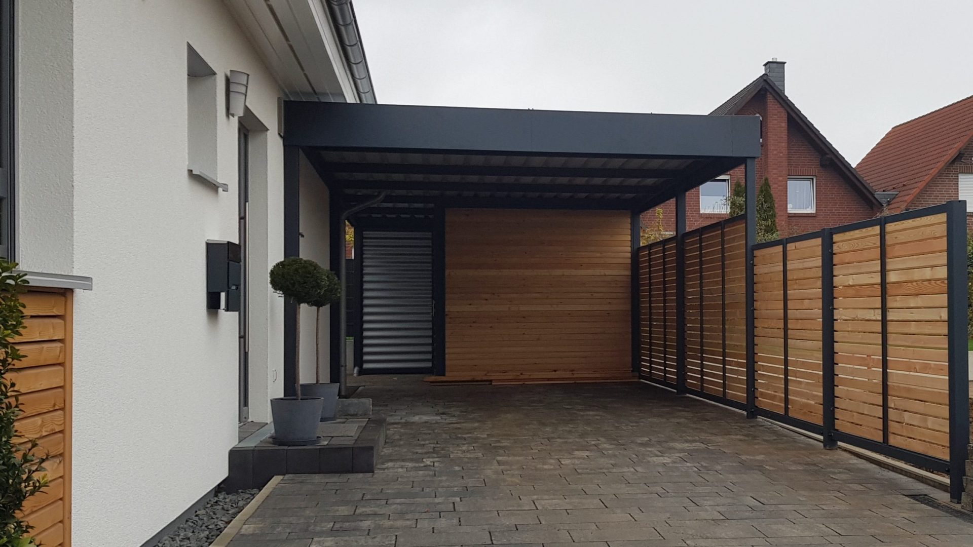 Carport mit Schuppen - Carportmaster Projekt 19-F-2553 - 38479 Tappenbeck - Carportbild 01