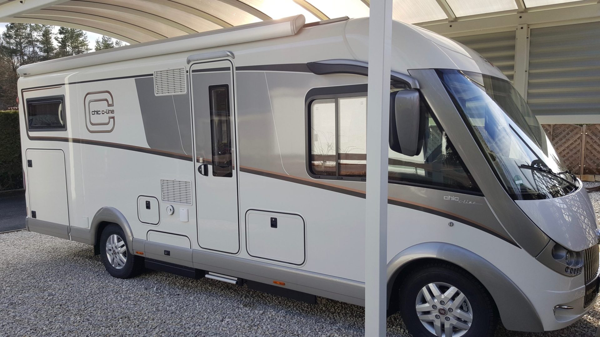 Wohnmobil Carport nach Maß aus Stahl - Carportmaster Wohnmobil Carport nach Maß aus Stahl - Carportmaster